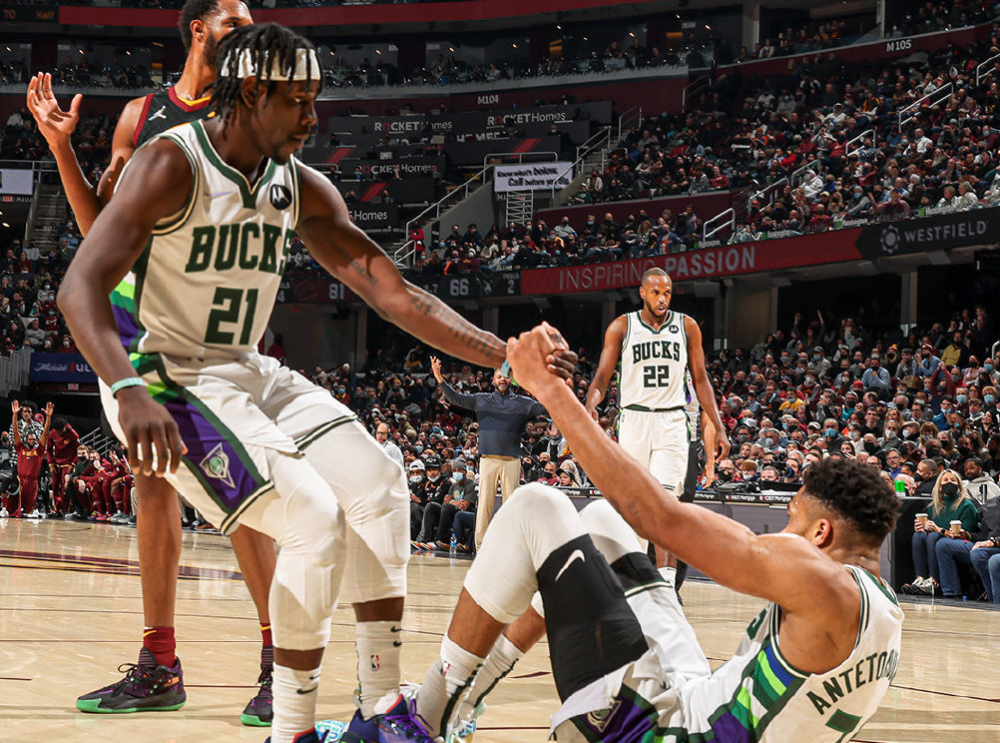 - 都灵防守反击奏效，公牛军团爆冷击败豪强